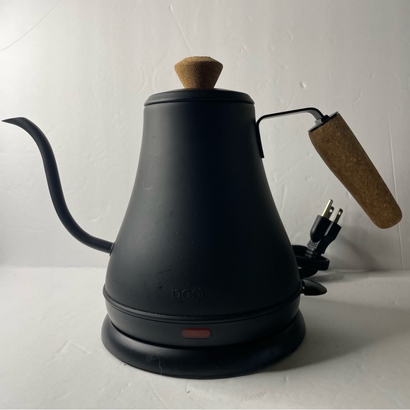 Bodum Melior Gooseneck Water Kettle, 27 Ounce, Matte Black - Main Image